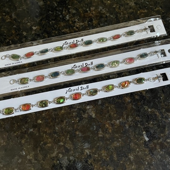 👋 3/$15 FASHION JEWELRY OVAL BRACELET NWT - Picture 4 of 5